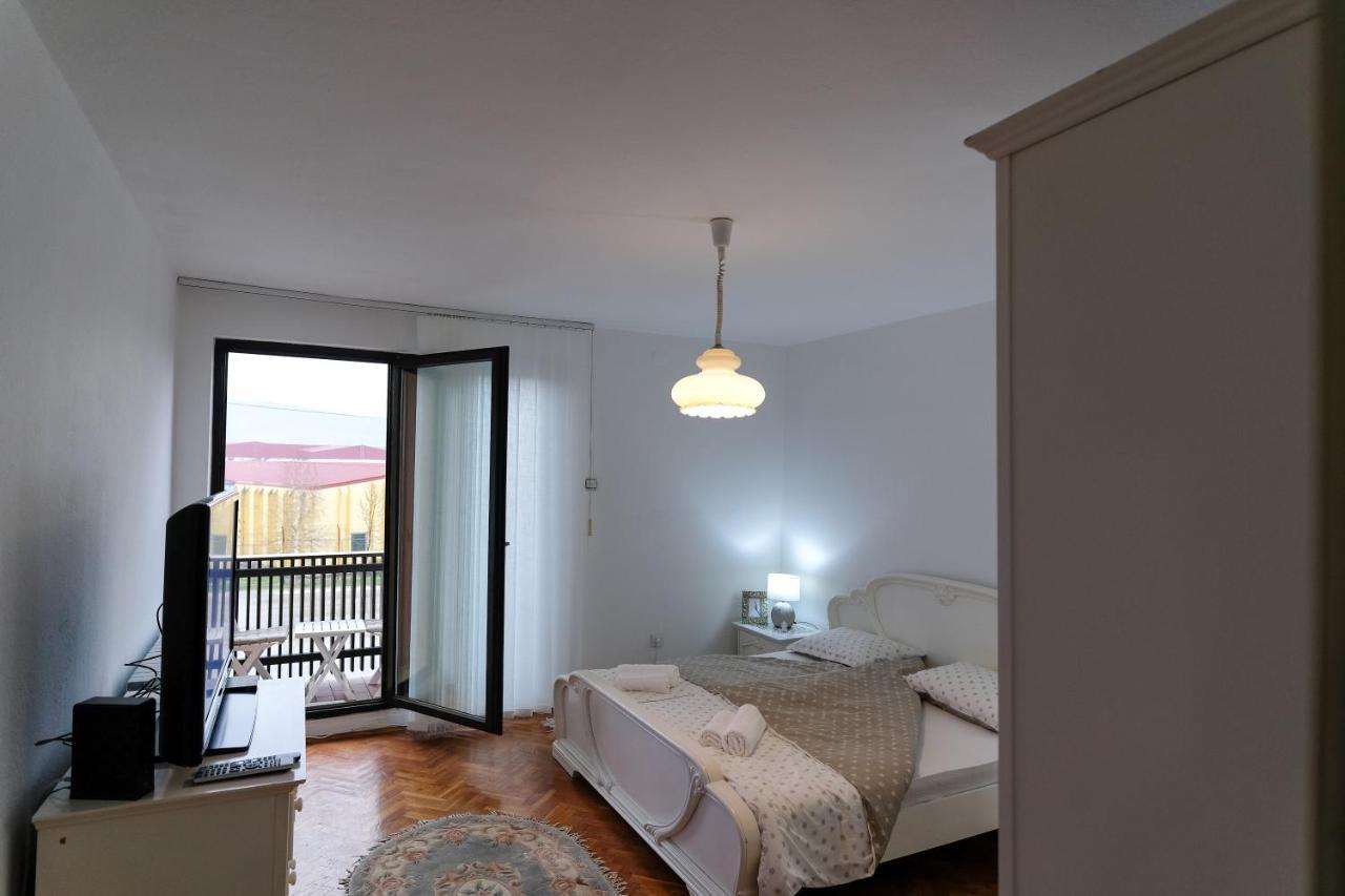 The Cosmic Gate Apartments Visoko Exterior photo